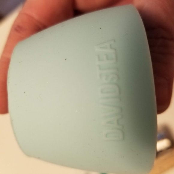 David's Tea Llama Silicone Tea Infuser, Teal Blue Green & White - Picture 5 of 6